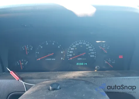 2001 Jeep Grand Cherokee Laredo из США, поврежденный, VIN 1J4GW48N31C556091